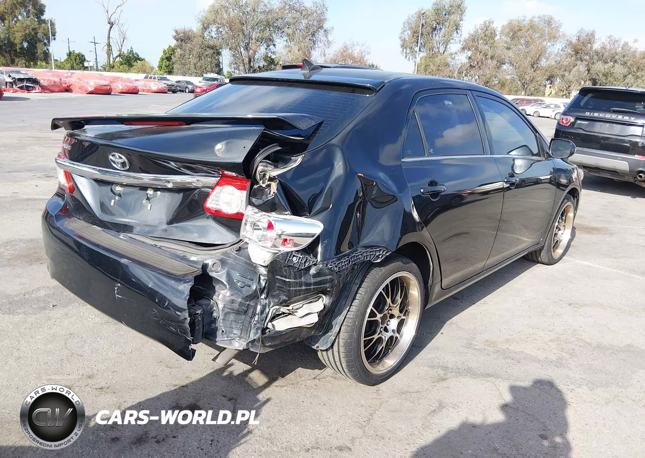 2013 Toyota Corolla Le VIN:5YFBU4EE2DP108835 - 4