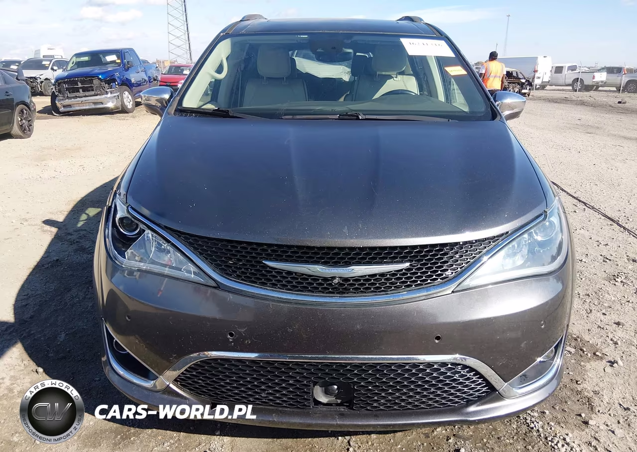 2017 Chrysler Pacifica Limited VIN:2C4RC1GG0HR504329 - 12
