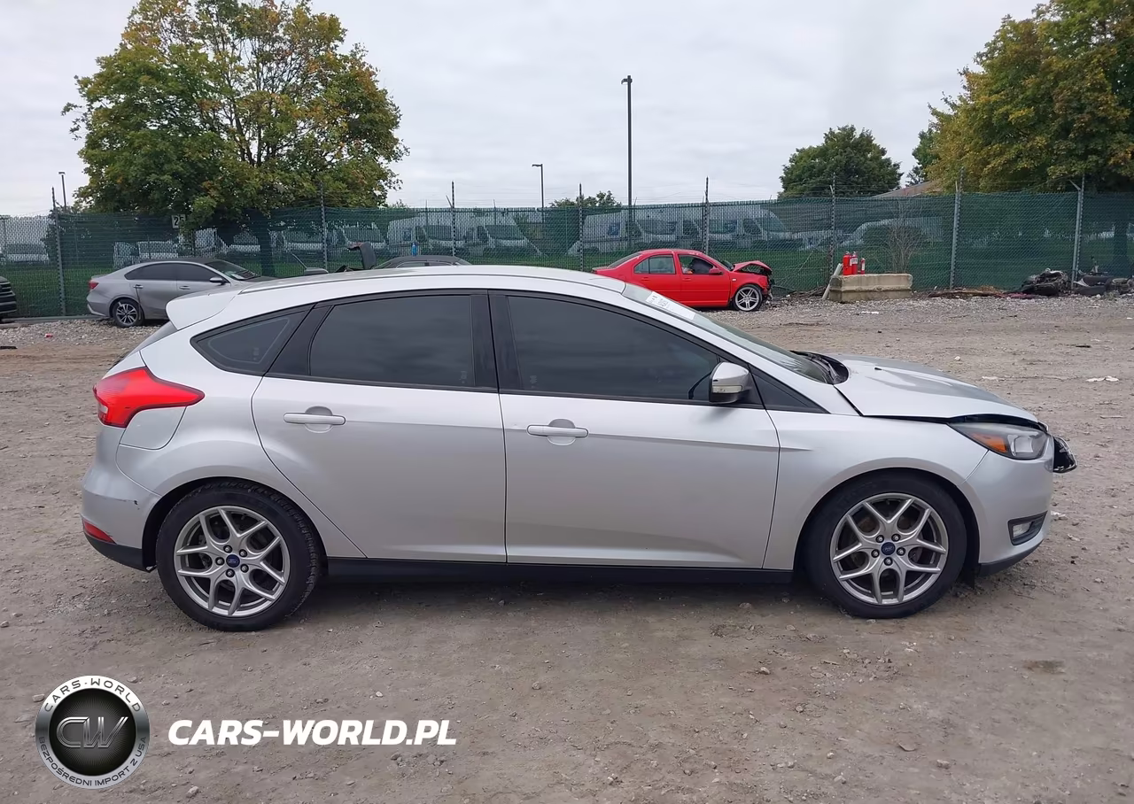 2015 Ford Focus Se VIN:1FADP3K27FL386572 - 12