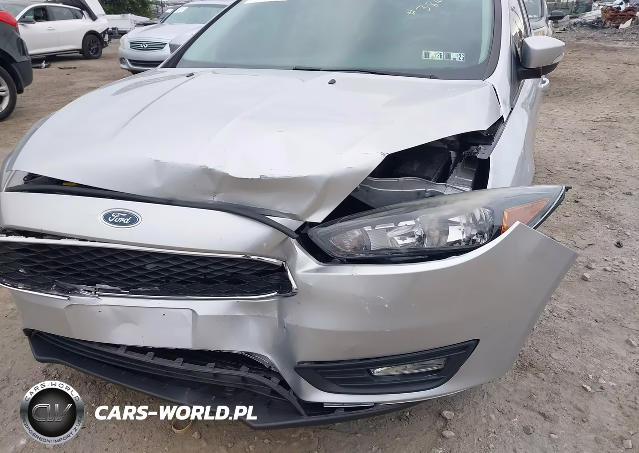 2015 Ford Focus Se VIN:1FADP3K27FL386572 - 6