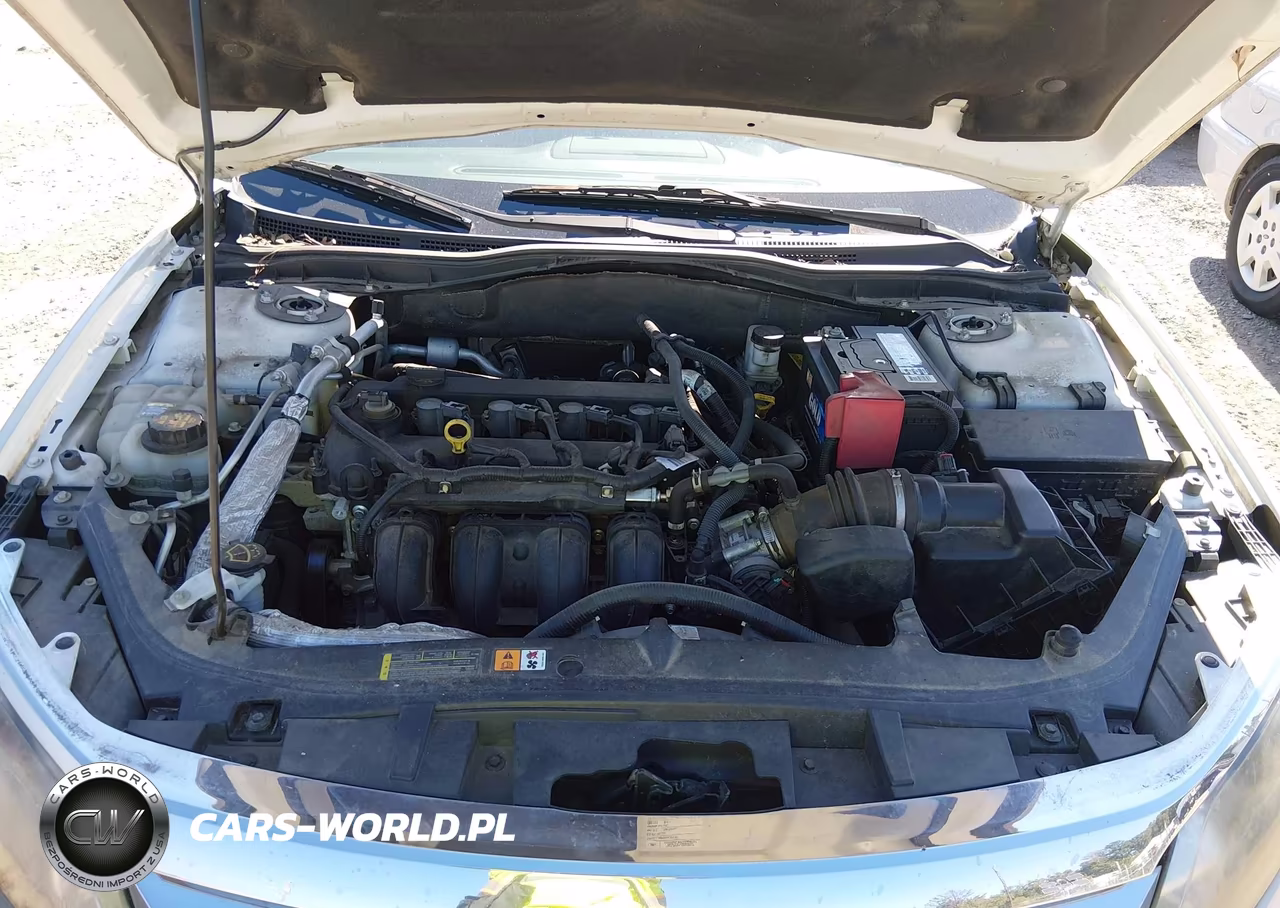 2012 Ford Fusion S VIN:3FAHP0GA5CR122294 - 10