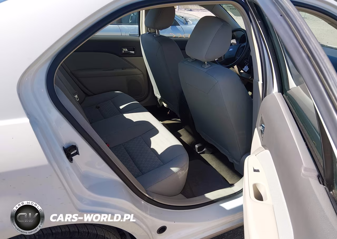 2012 Ford Fusion S VIN:3FAHP0GA5CR122294 - 8