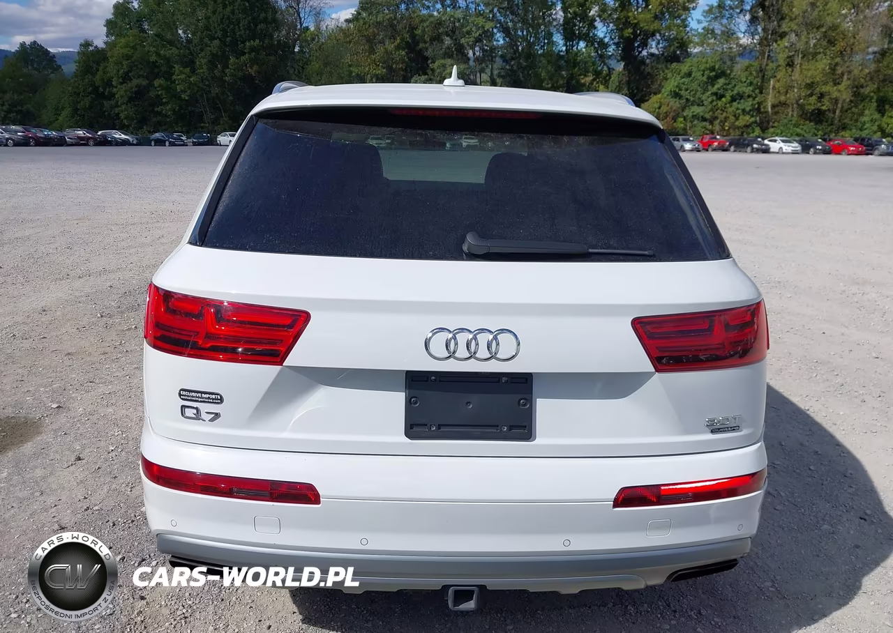 2017 Audi Q7 3.0T Premium VIN:WA1VAAF74HD012423 - 16