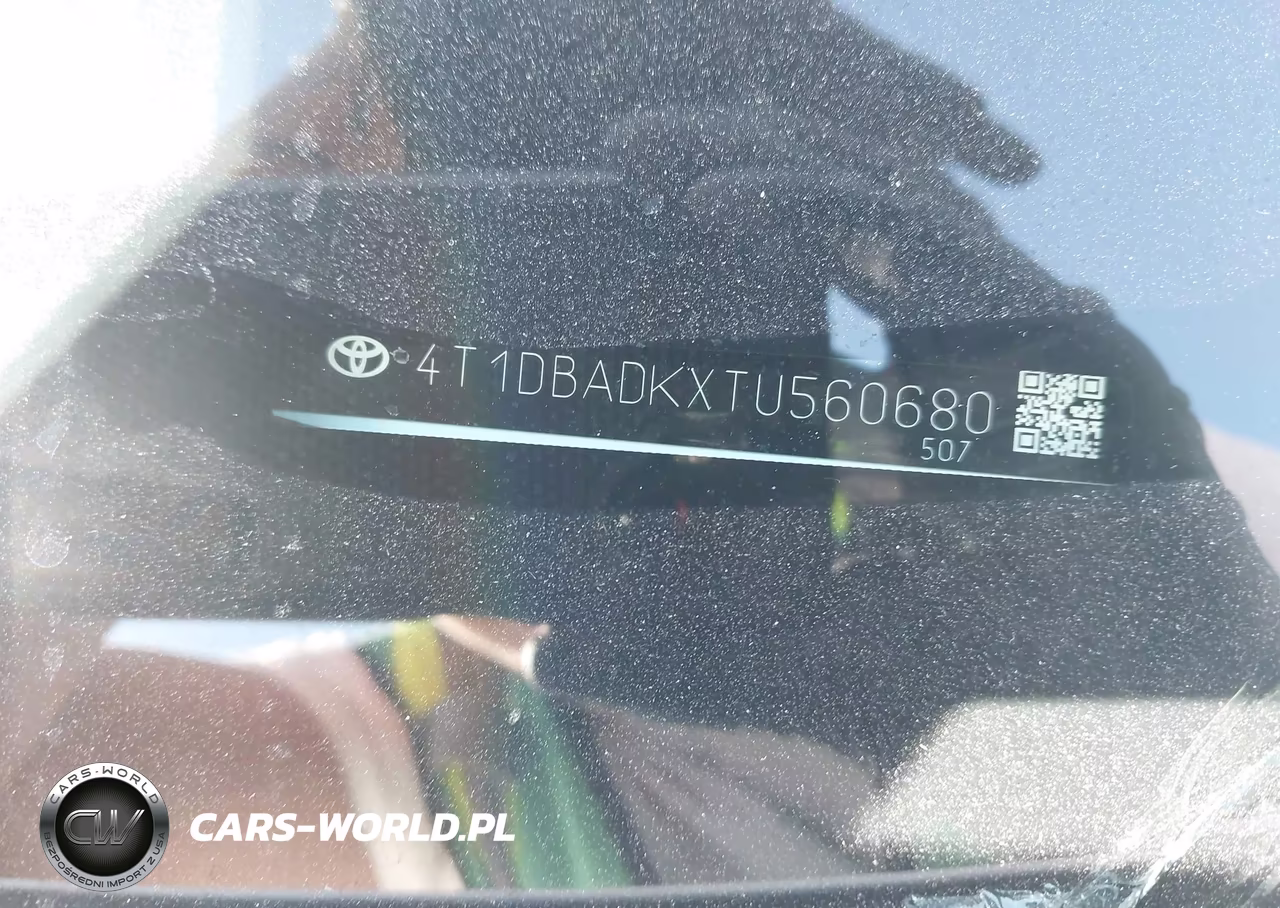 2026 Toyota Camry Se VIN:4T1DBADKXTU560680 - 18