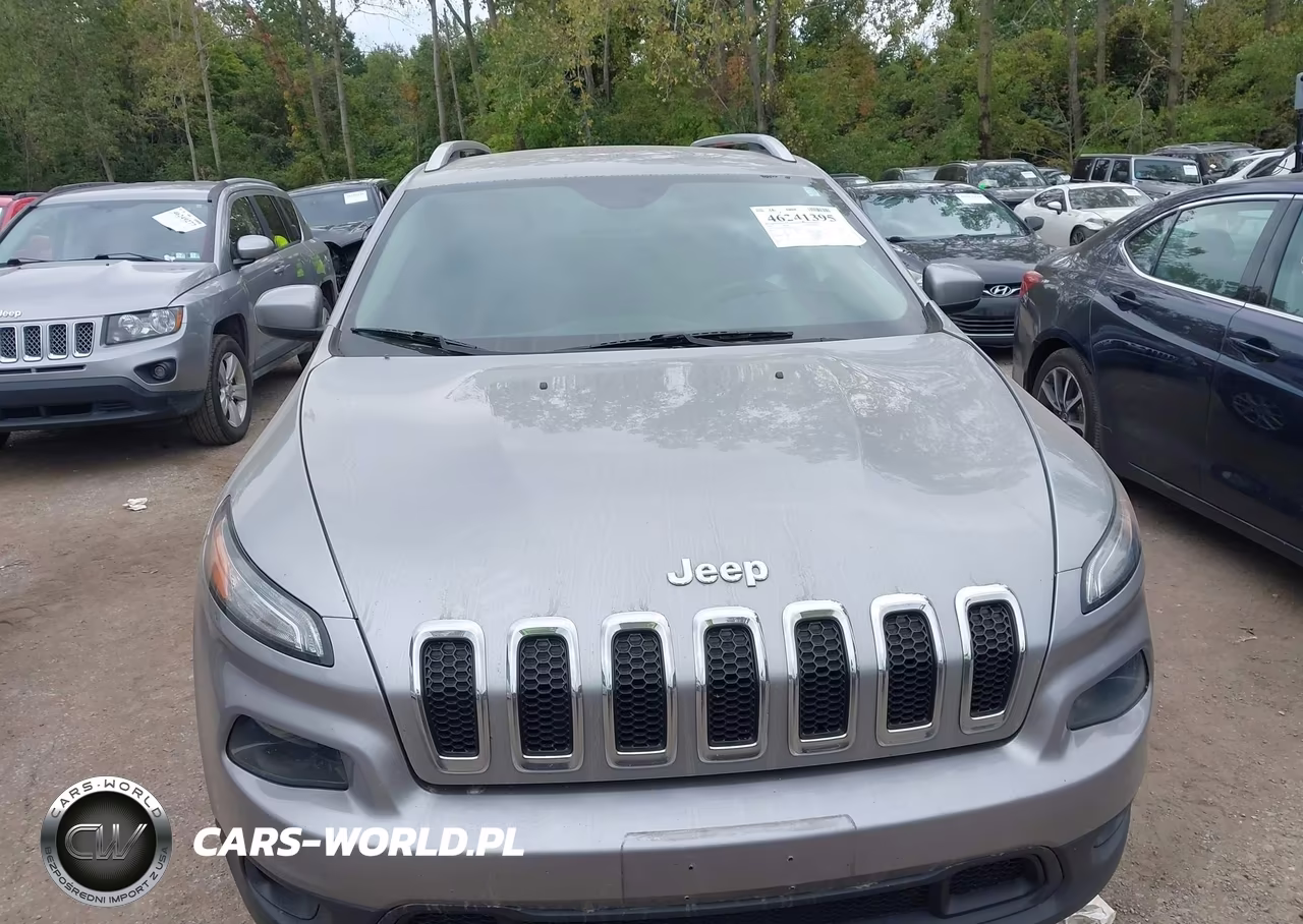 2016 Jeep Cherokee Latitude VIN:1C4PJMCB2GW304776 - 12