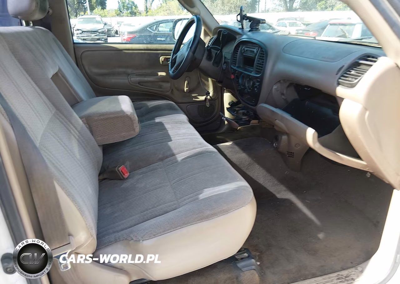 2000 Toyota Tundra VIN:5TBJN3213YS074530 - 5