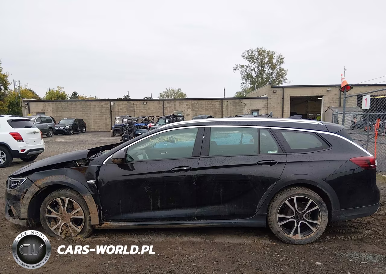2018 Buick Regal Tourx Preferred VIN:W04GU8SX0J1132452 - 14