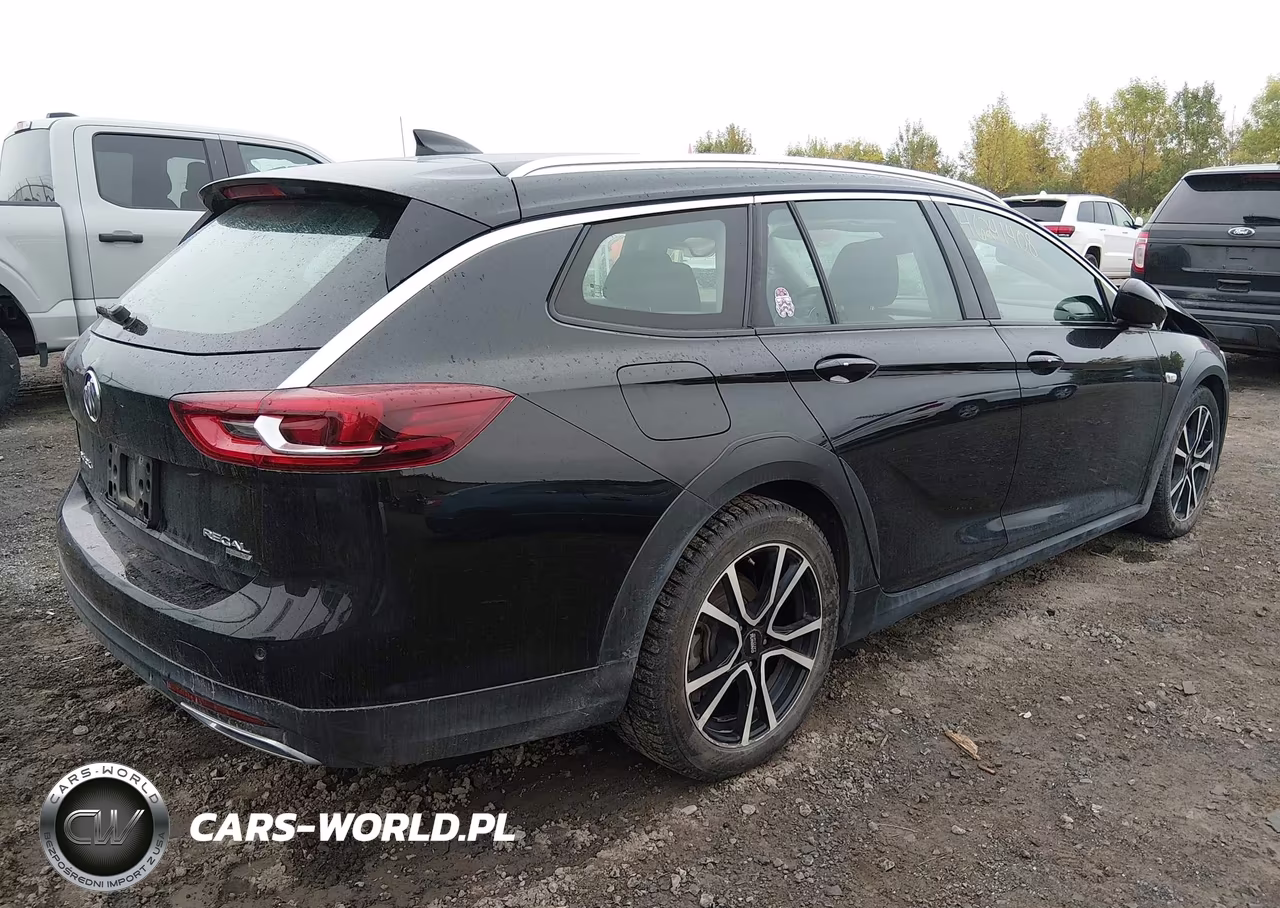 2018 Buick Regal Tourx Preferred VIN:W04GU8SX0J1132452 - 4