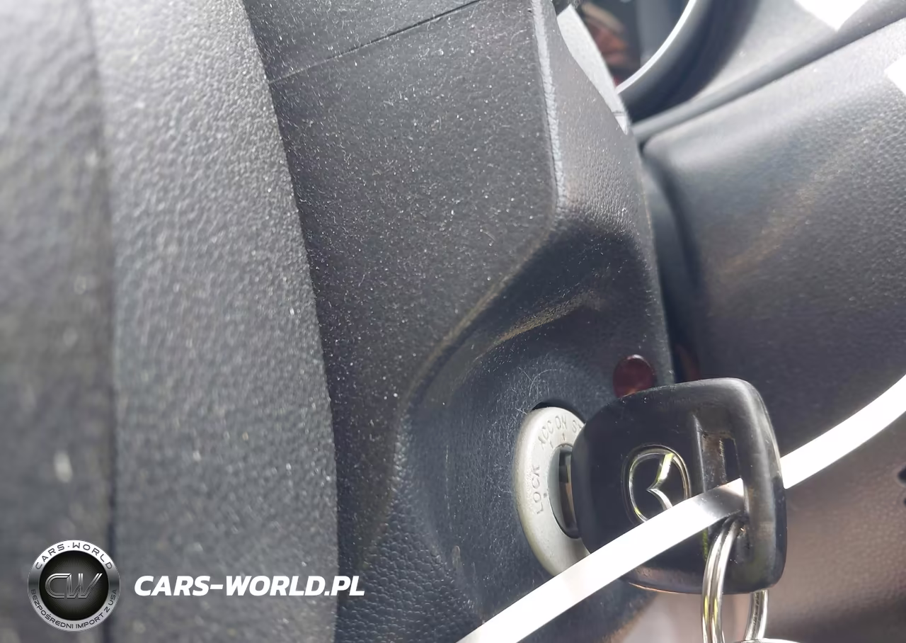 2004 Mazda Mazda3 I VIN:JM1BK12F241165882 - 11