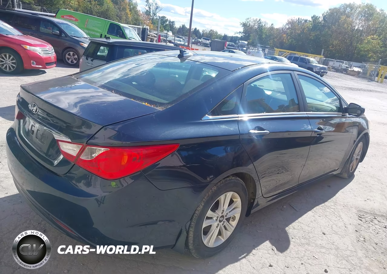 2012 Hyundai Sonata Gls VIN:5NPEB4AC4CH498372 - 4