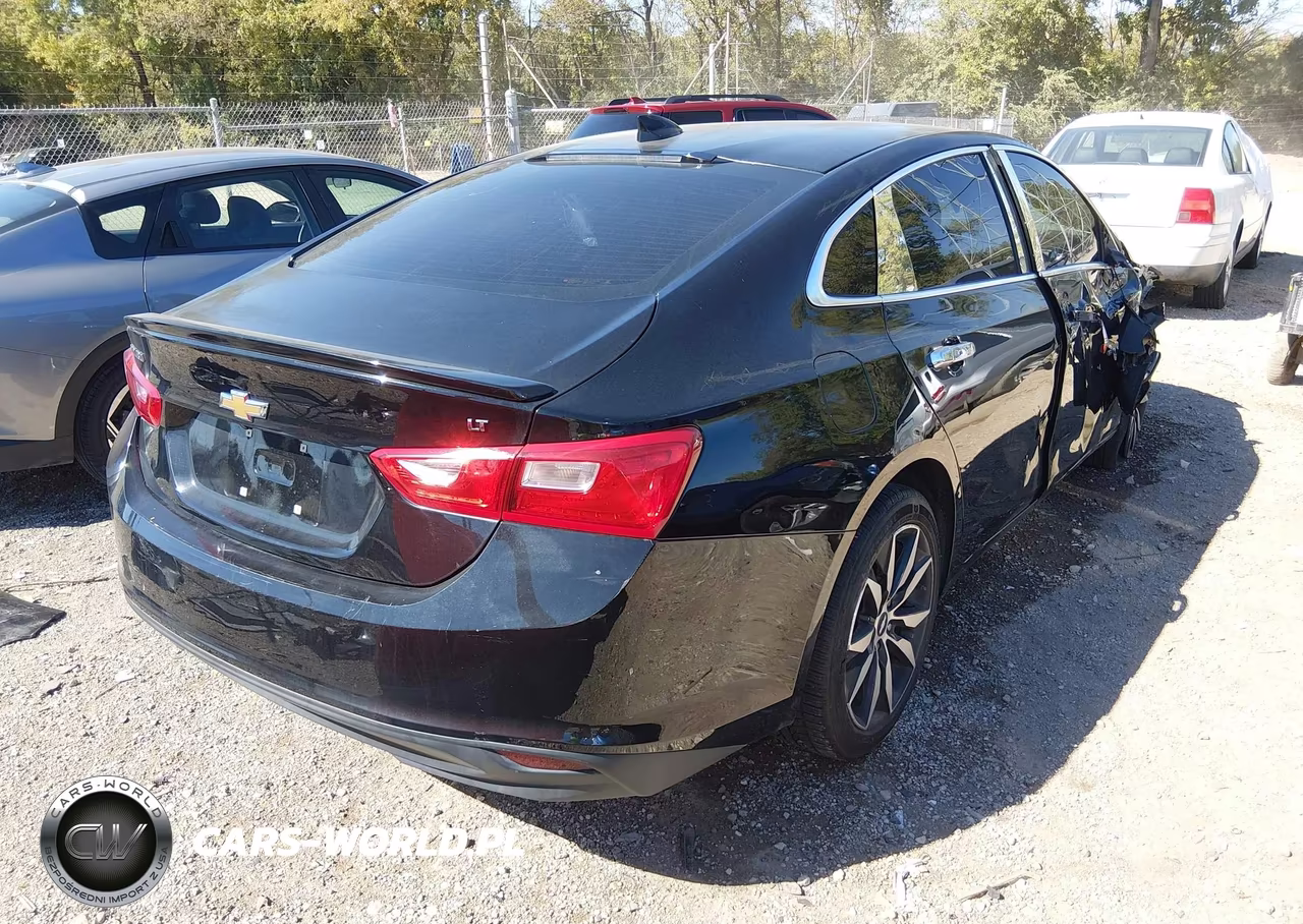 2018 Chevrolet Malibu Lt VIN:1G1ZD5ST2JF102682 - 4