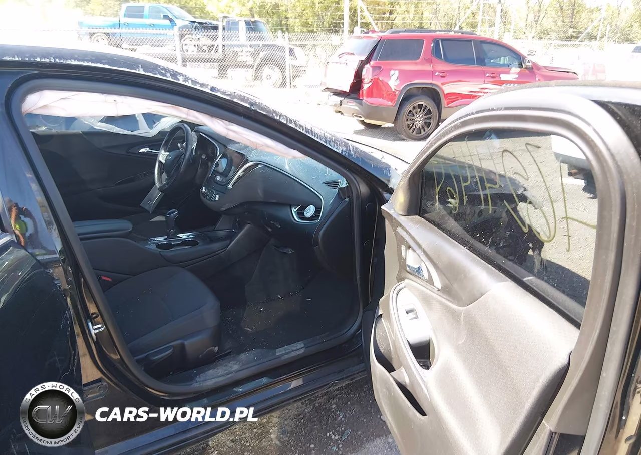 2018 Chevrolet Malibu Lt VIN:1G1ZD5ST2JF102682 - 5