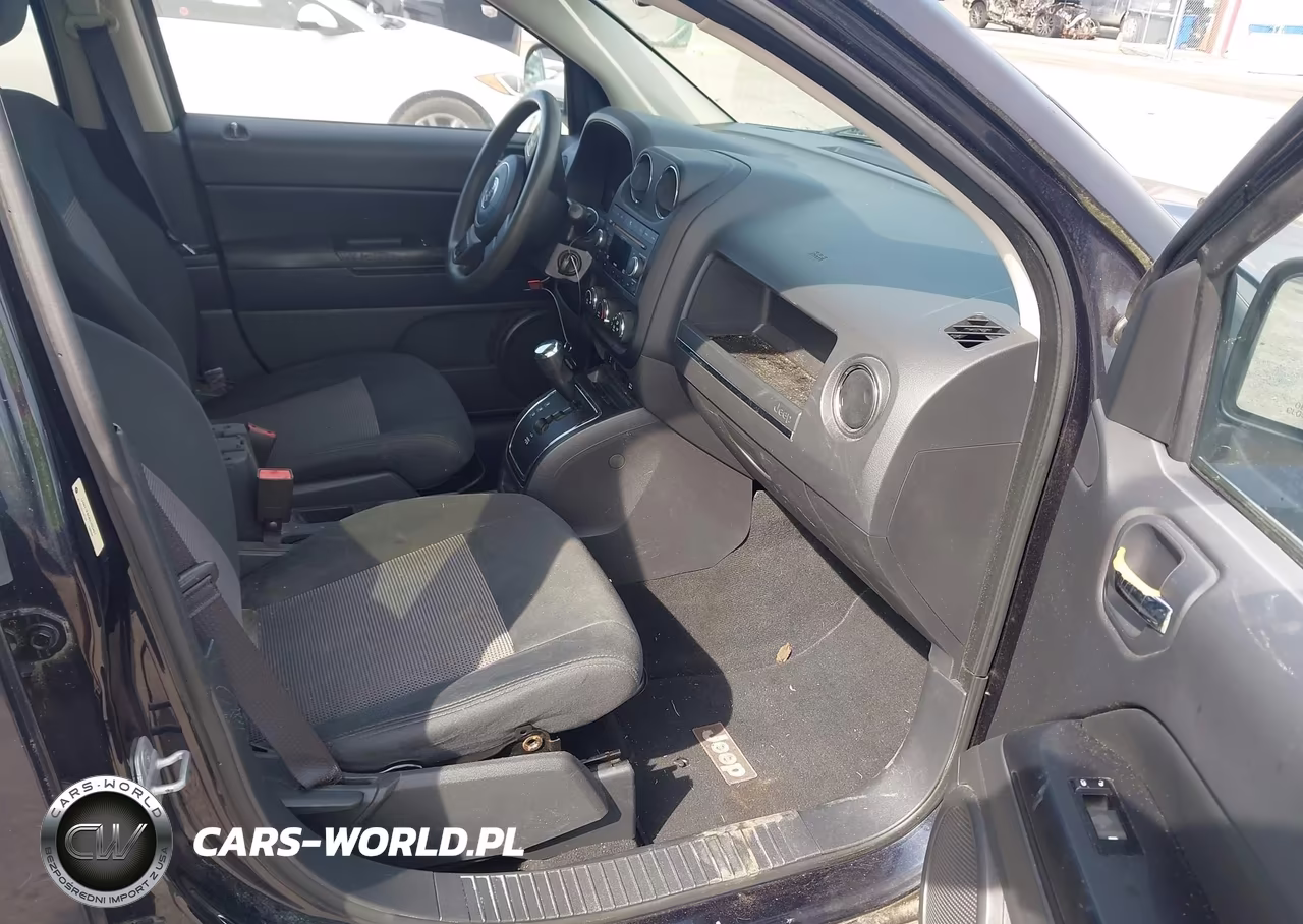 2011 Jeep Compass VIN:1J4NT1FB5BD203497 - 5