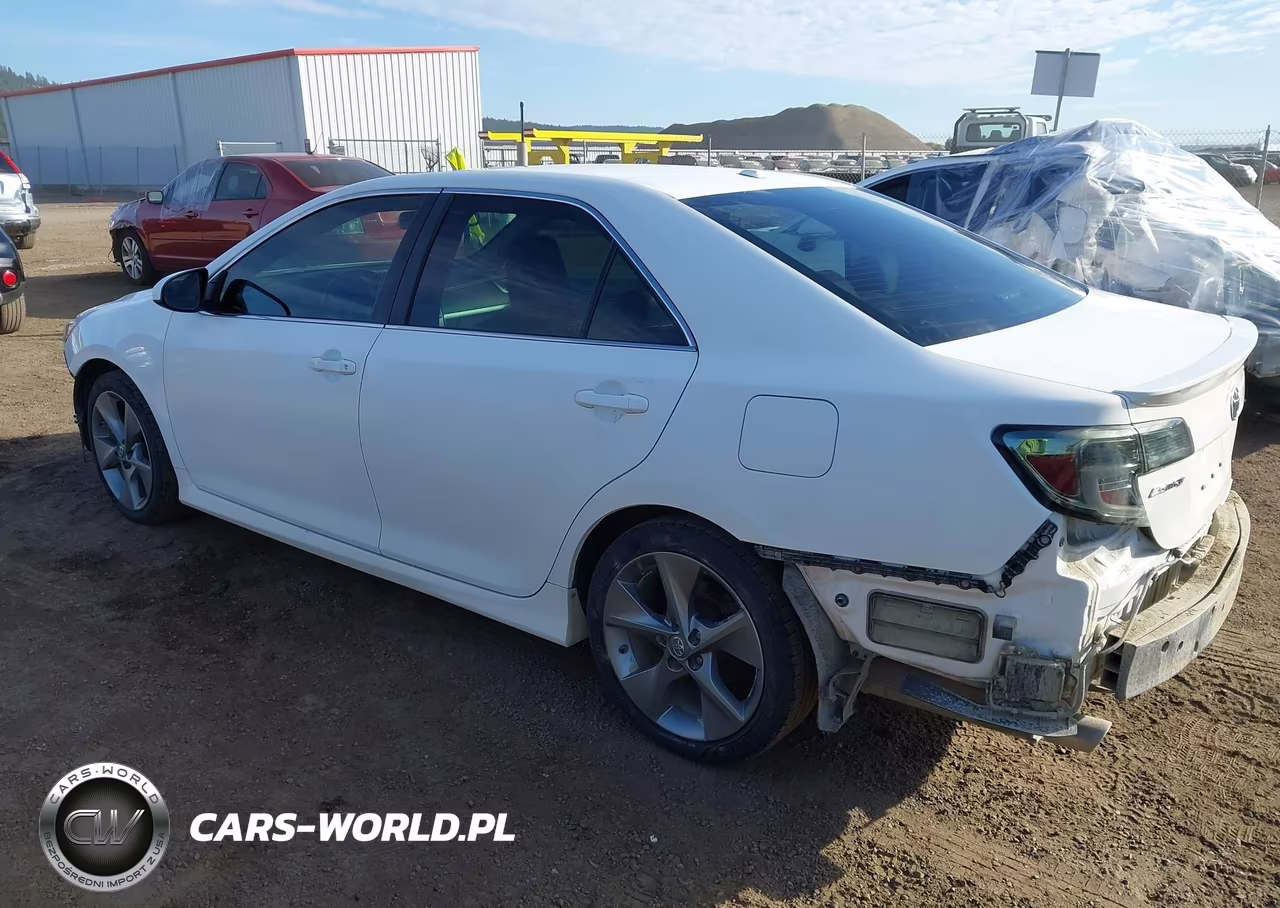 2014 Toyota Camry Se V6 VIN:4T1BK1FK1EU544262 - 3