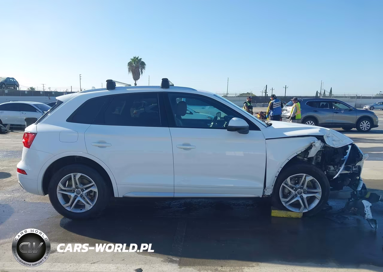 2018 Audi Q5 2.0T Premium-2.0T Tech Premium VIN:WA1ANAFY0J2020337 - 14