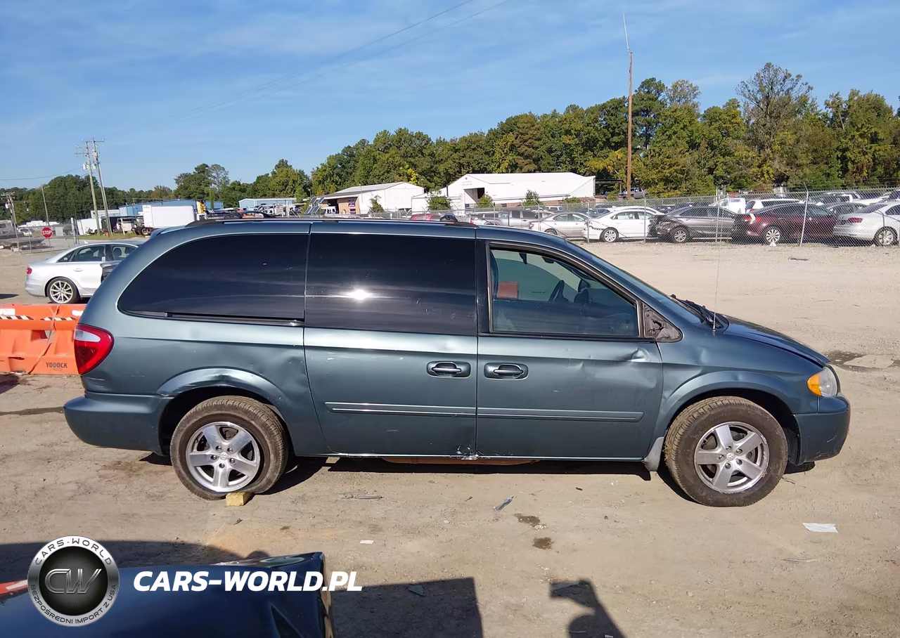 2007 Dodge Grand Caravan Sxt VIN:2D4GP44L97R282986 - 13