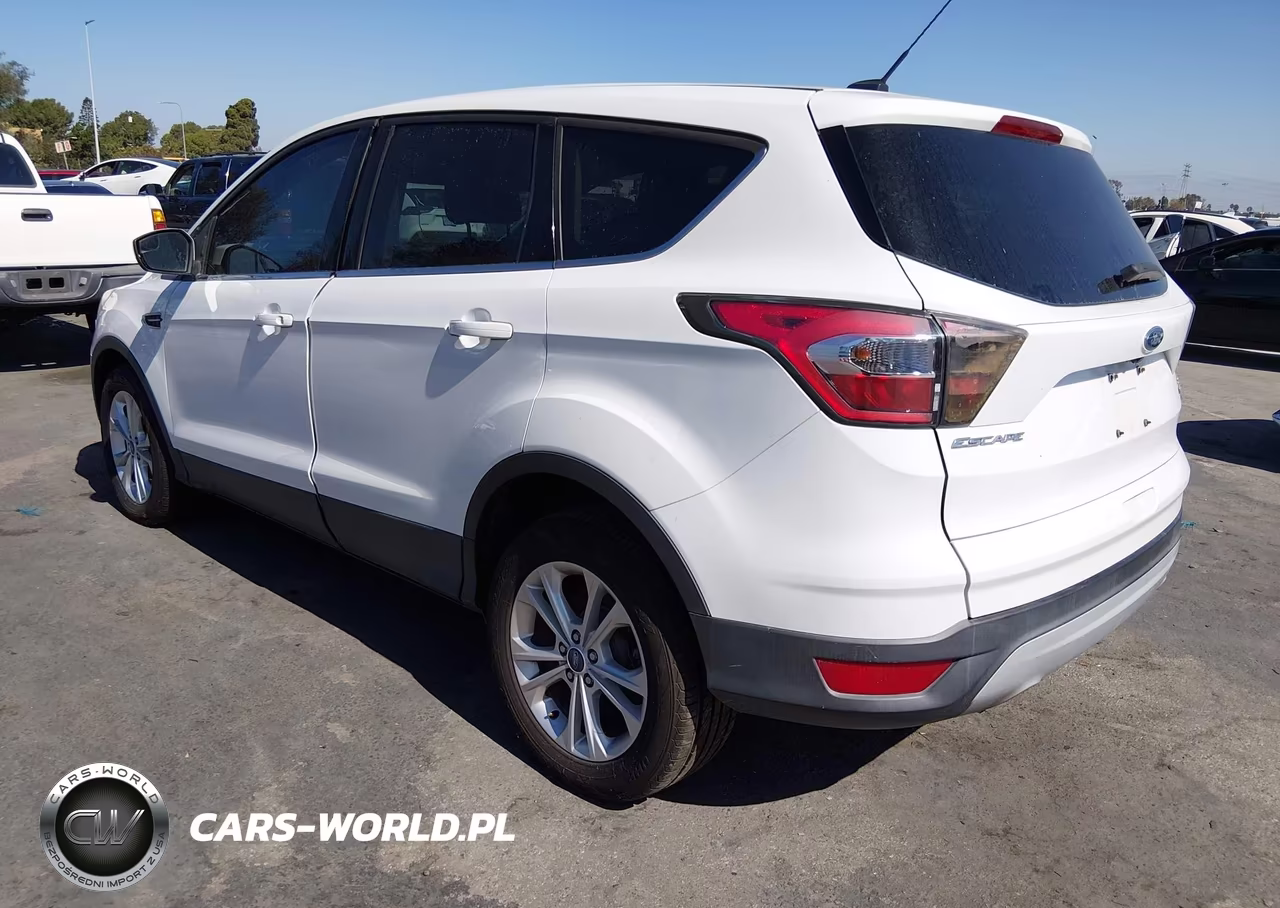 2017 Ford Escape Se VIN:1FMCU0GD6HUA82617 - 3