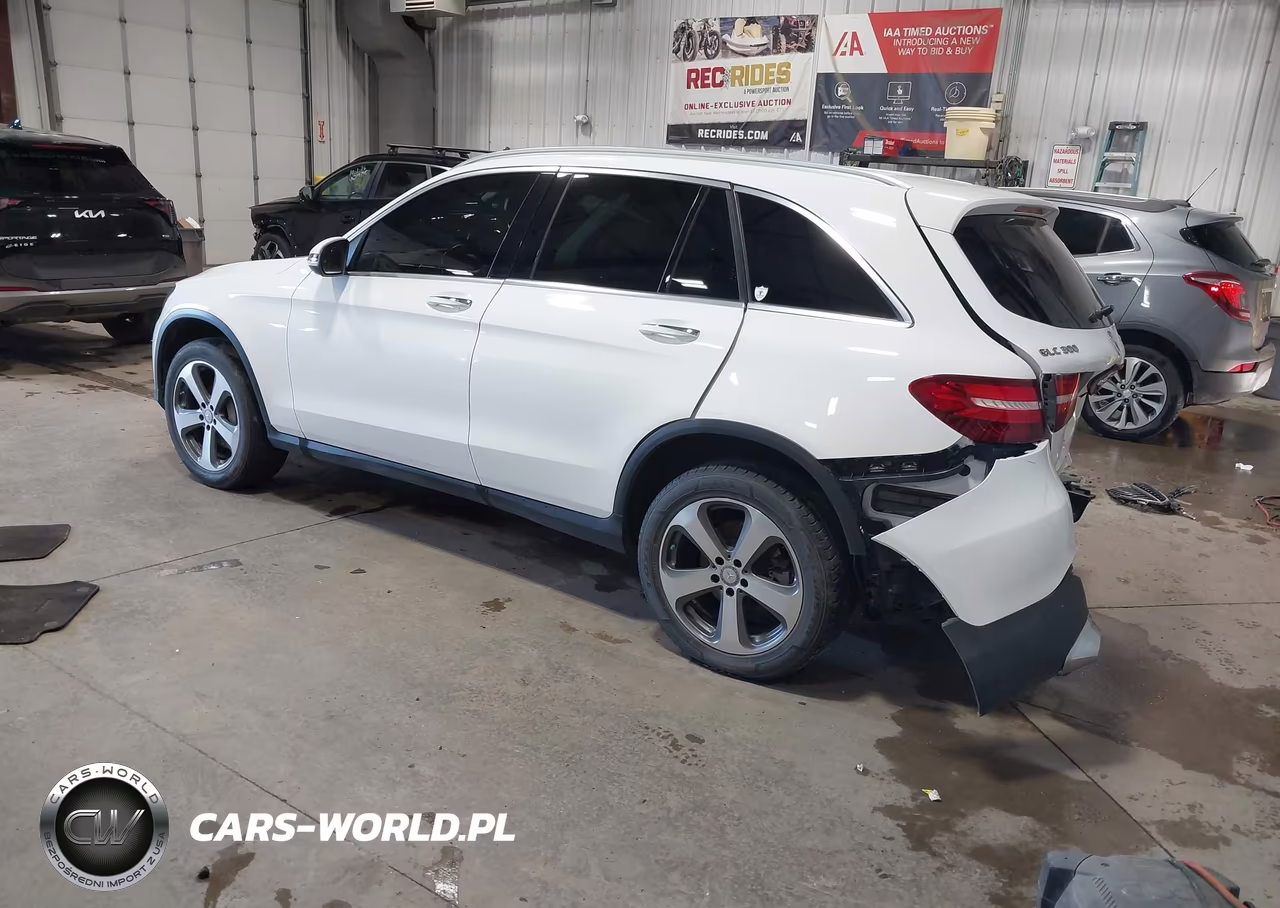 2017 Mercedes-Benz Glc 300 4Matic VIN:WDC0G4KB1HF201989 - 3