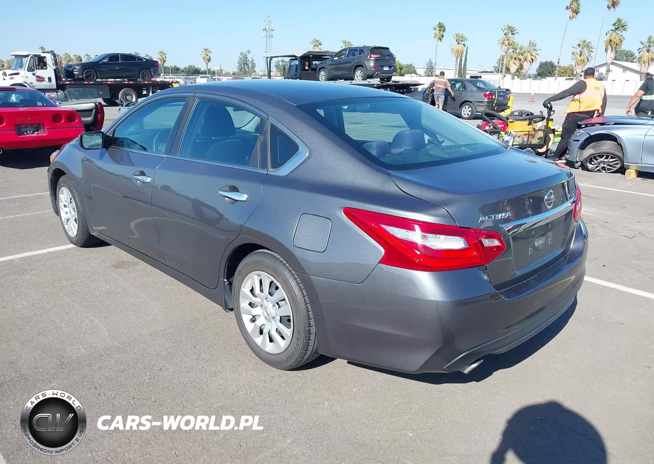 2017 Nissan Altima 2.5 S VIN:1N4AL3AP6HN347605 - 3