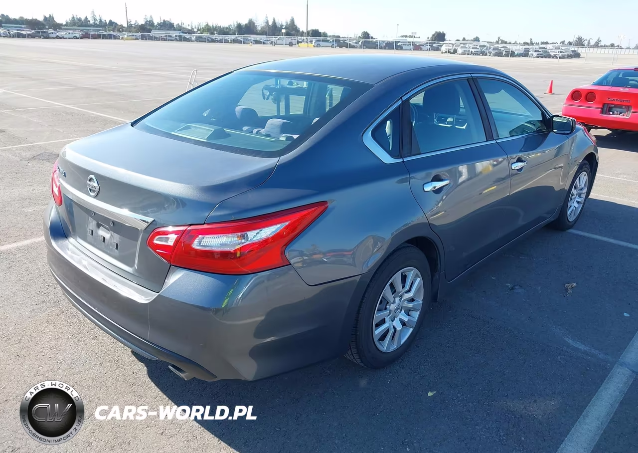 2017 Nissan Altima 2.5 S VIN:1N4AL3AP6HN347605 - 4