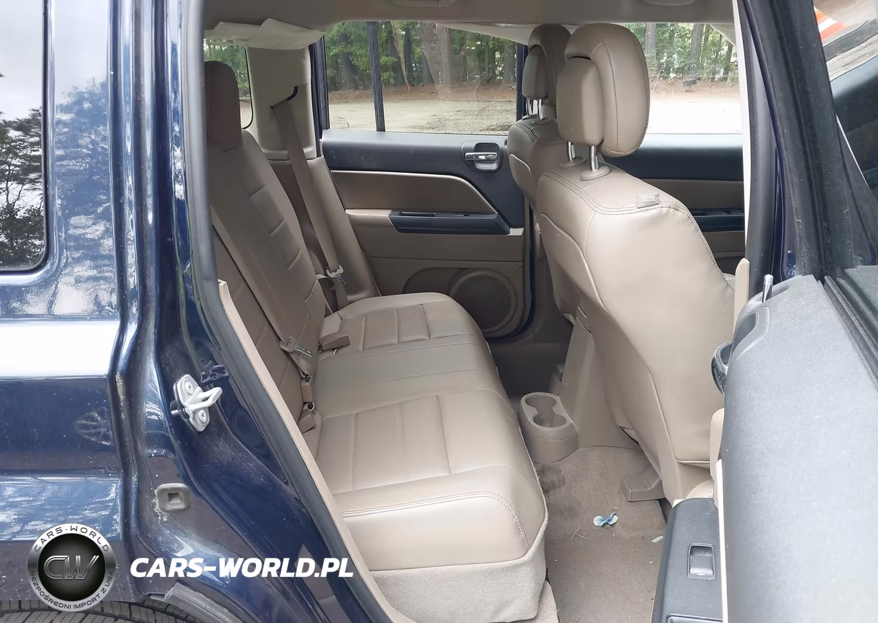 2016 Jeep Patriot High Altitude Edition VIN:1C4NJPFA7GD726369 - 8