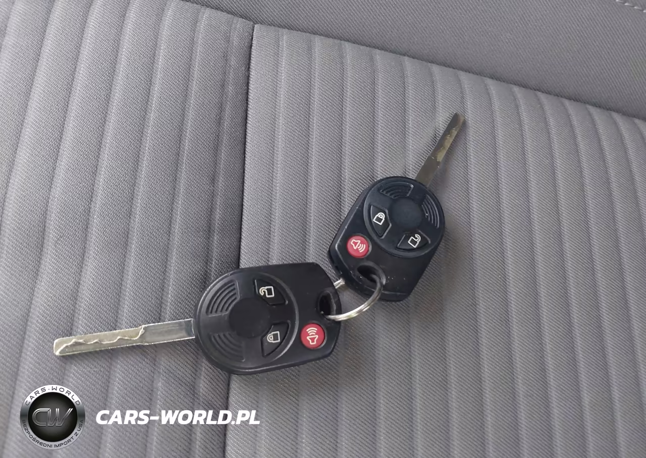 2018 Ford Escape Se VIN:1FMCU9GD1JUA07494 - 11