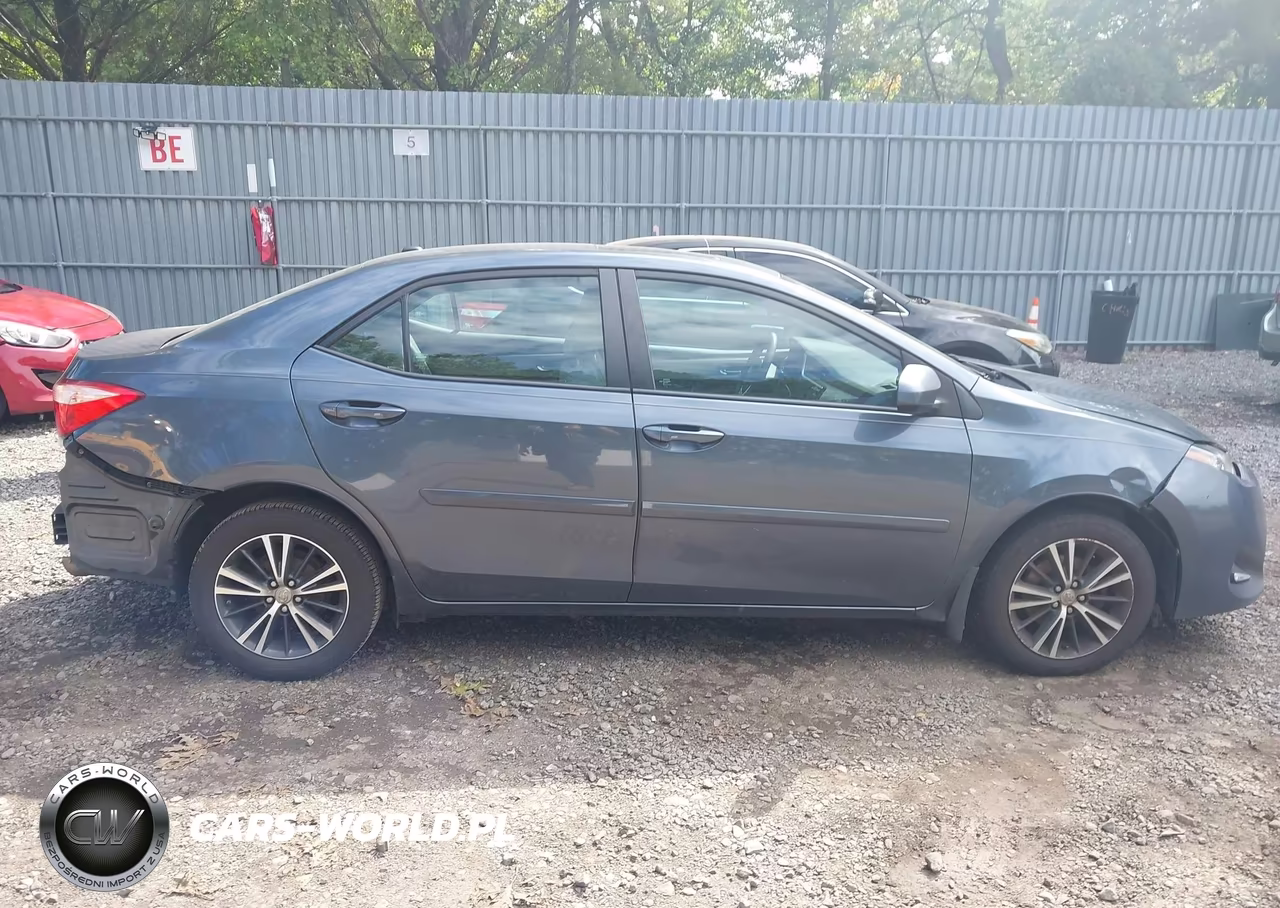 2017 Toyota Corolla Le VIN:2T1BURHE5HC775865 - 13
