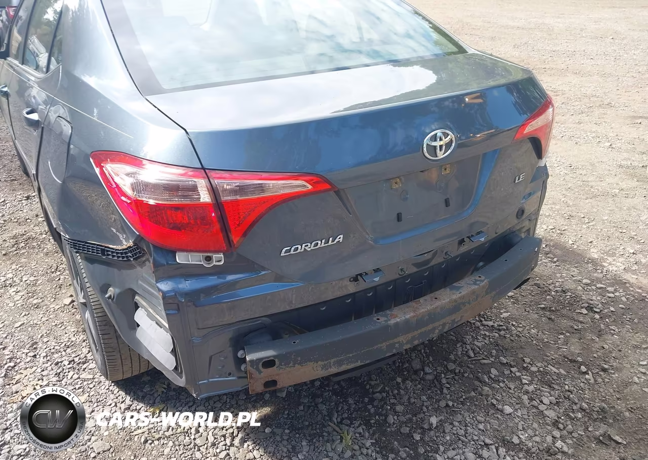 2017 Toyota Corolla Le VIN:2T1BURHE5HC775865 - 6