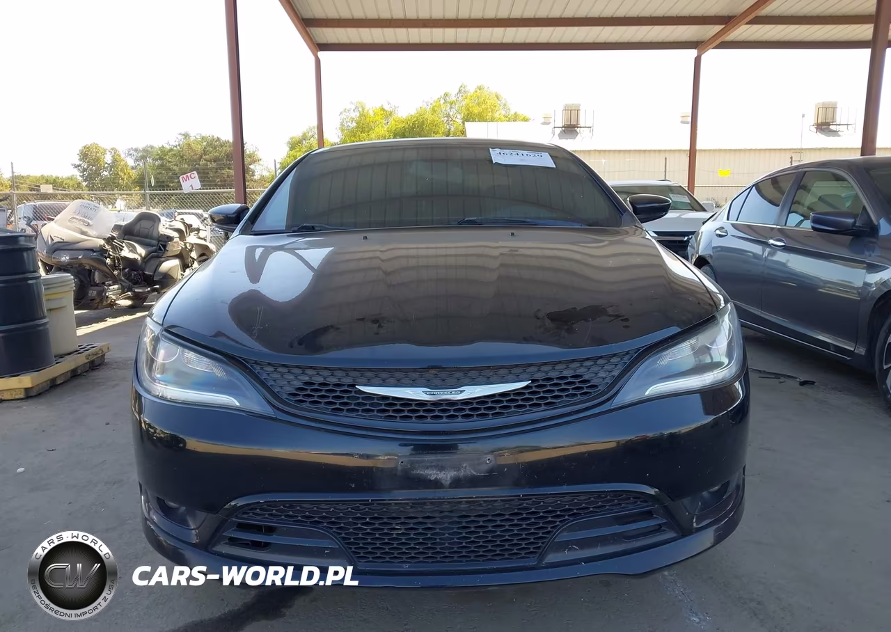 2015 Chrysler 200 S VIN:1C3CCCBB2FN596944 - 12