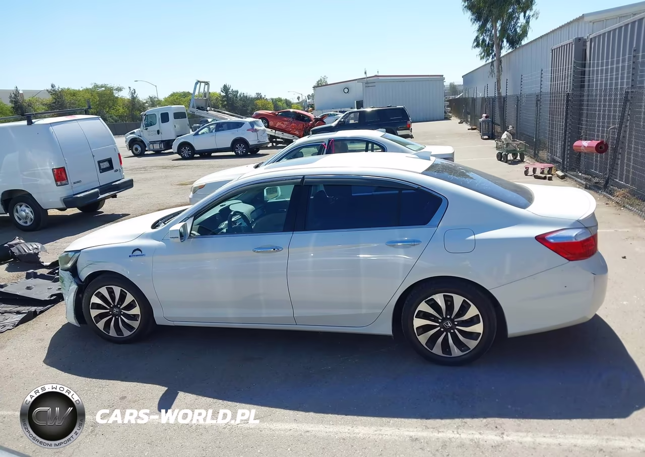 2015 Honda Accord Hybrid Ex-L VIN:1HGCR6F57FA001384 - 15
