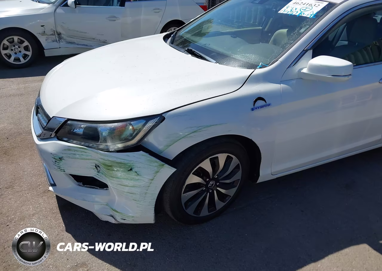 2015 Honda Accord Hybrid Ex-L VIN:1HGCR6F57FA001384 - 18