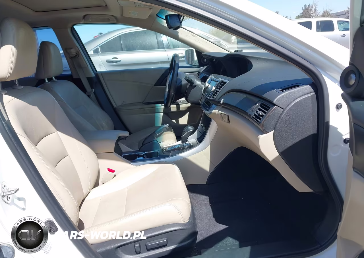 2015 Honda Accord Hybrid Ex-L VIN:1HGCR6F57FA001384 - 5