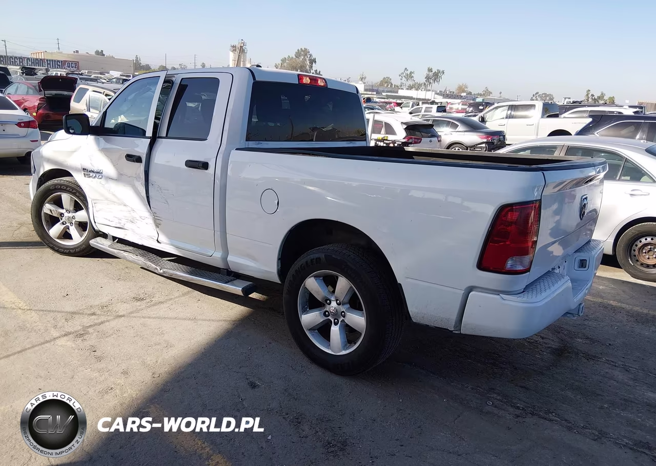 2018 Ram 1500 Tradesman 4X2 6'4 Box VIN:1C6RR6FG7JS202352 - 3