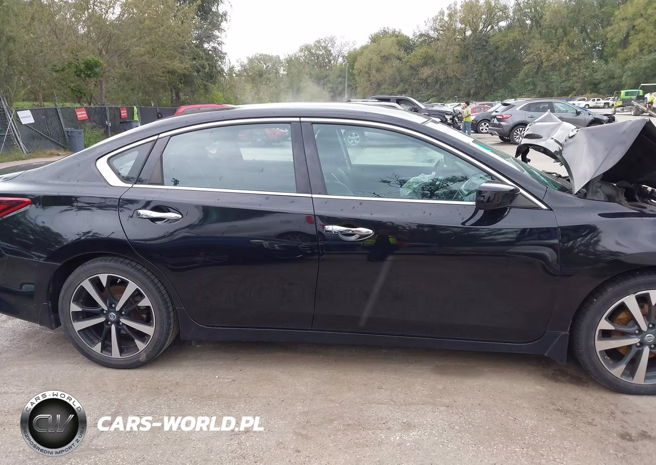 2017 Nissan Altima 2.5 Sr VIN:1N4AL3AP9HC155560 - 14
