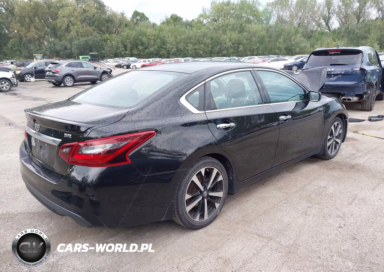 2017 Nissan Altima 2.5 Sr VIN:1N4AL3AP9HC155560 - 4