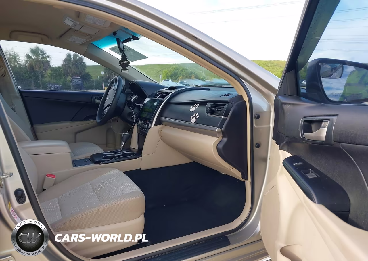 2014 Toyota Camry Le VIN:4T1BF1FK7EU370959 - 5