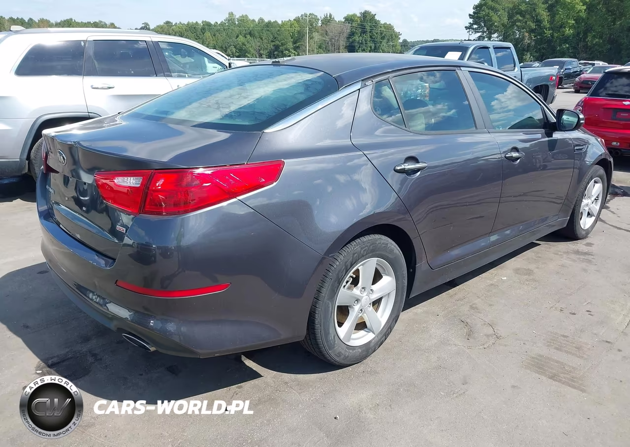 2015 Kia Optima Lx VIN:5XXGM4A78FG432980 - 4