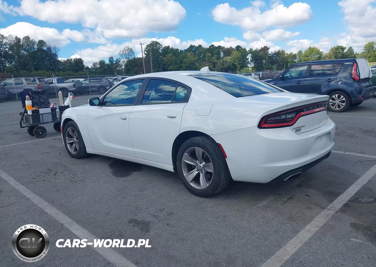 2016 Dodge Charger Sxt VIN:2C3CDXHG3GH350292 - 3
