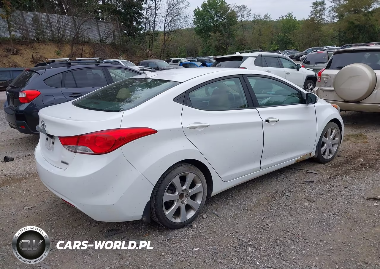 2013 Hyundai Elantra Limited VIN:5NPDH4AE4DH193130 - 4