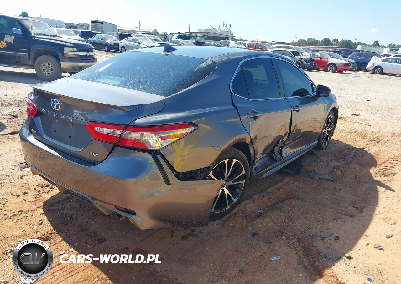 2019 Toyota Camry Se VIN:4T1B11HK3KU835549 - 4