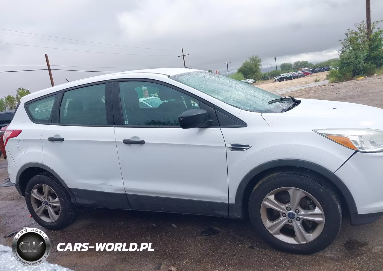 2015 Ford Escape S VIN:1FMCU0F7XFUA58071 - 13