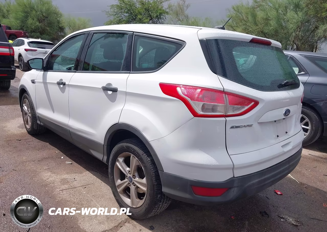 2015 Ford Escape S VIN:1FMCU0F7XFUA58071 - 3