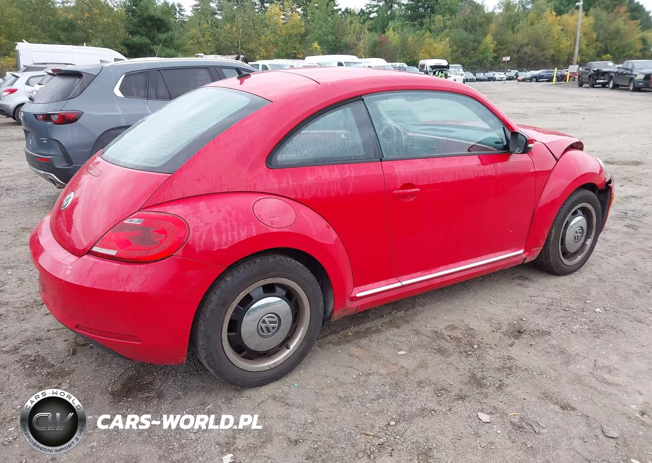 2012 Volkswagen Beetle 2.5L VIN:3VWJP7AT1CM661858 - 4