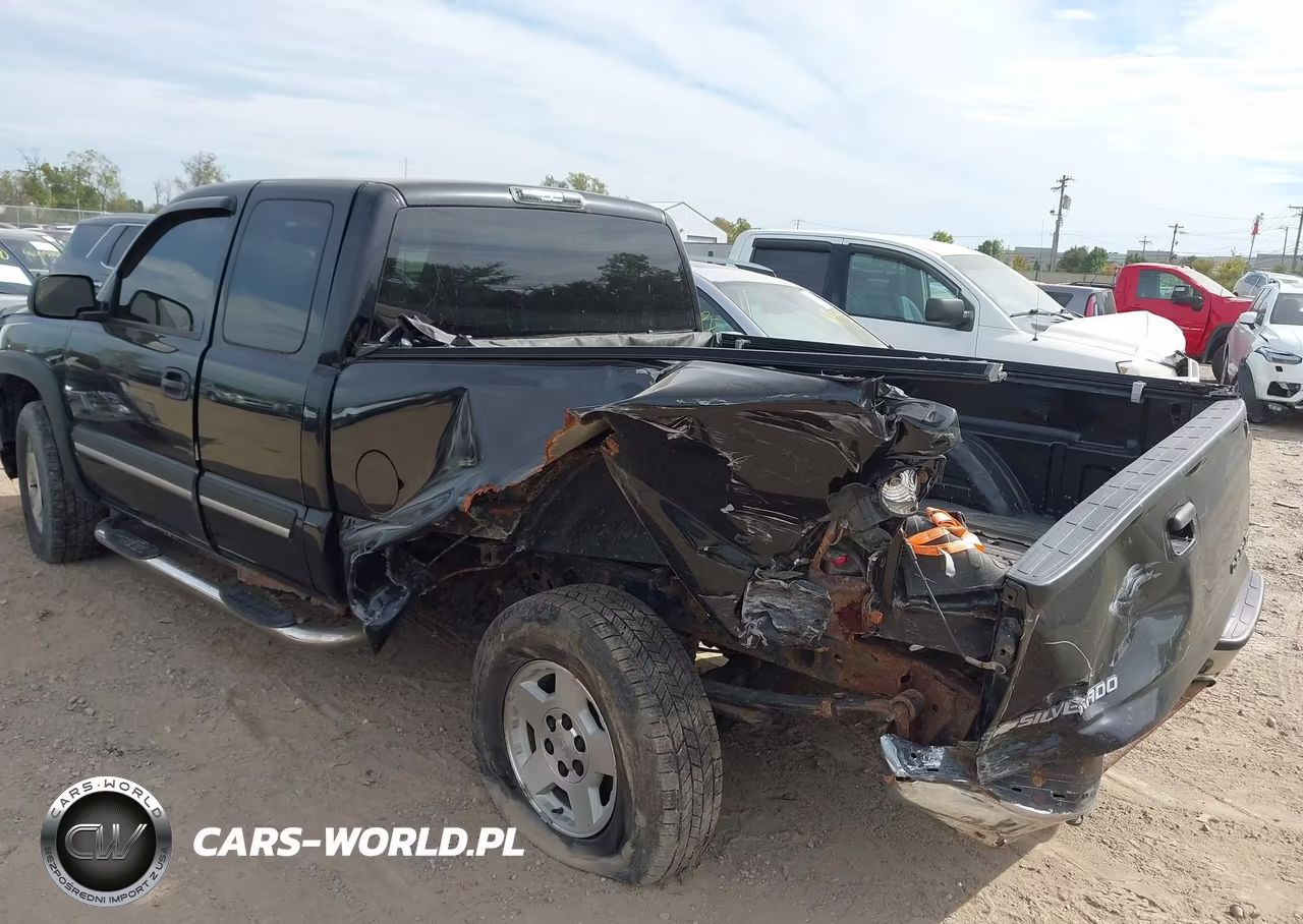 2005 Chevrolet Silverado 1500 Z71 VIN:1GCEK19B05E327549 - 3