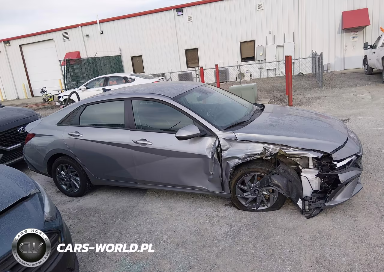 2025 Hyundai Elantra Hybrid Blue VIN:KMHLM4DJ4SU173653 - 17