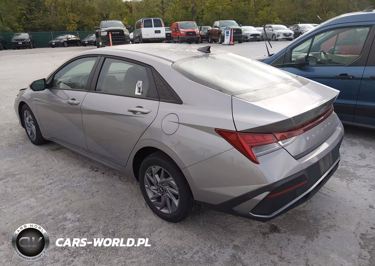 2025 Hyundai Elantra Hybrid Blue VIN:KMHLM4DJ4SU173653 - 3