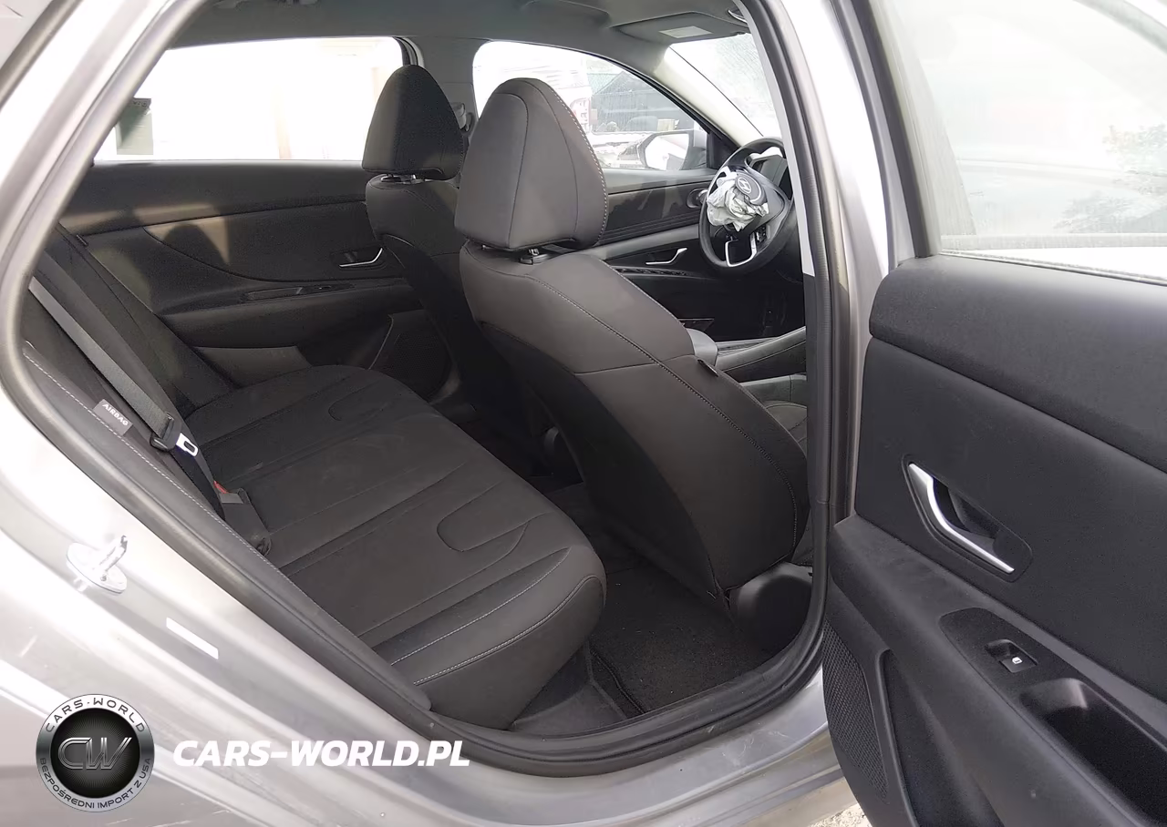 2025 Hyundai Elantra Hybrid Blue VIN:KMHLM4DJ4SU173653 - 8