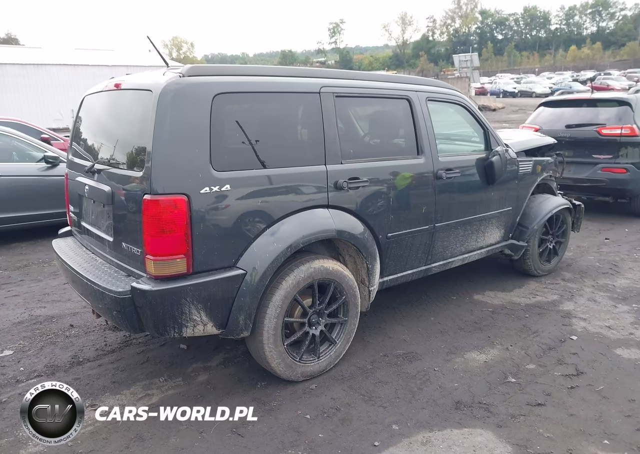 2010 Dodge Nitro Heat VIN:1D4PU4GK7AW175056 - 4