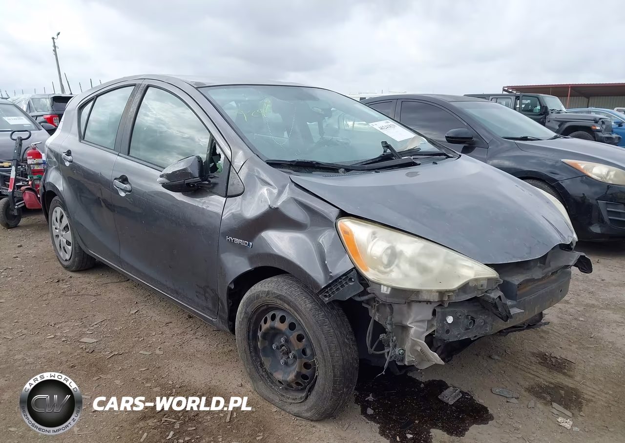 2013 Toyota Prius C Two – zdjęcie 1 z 22