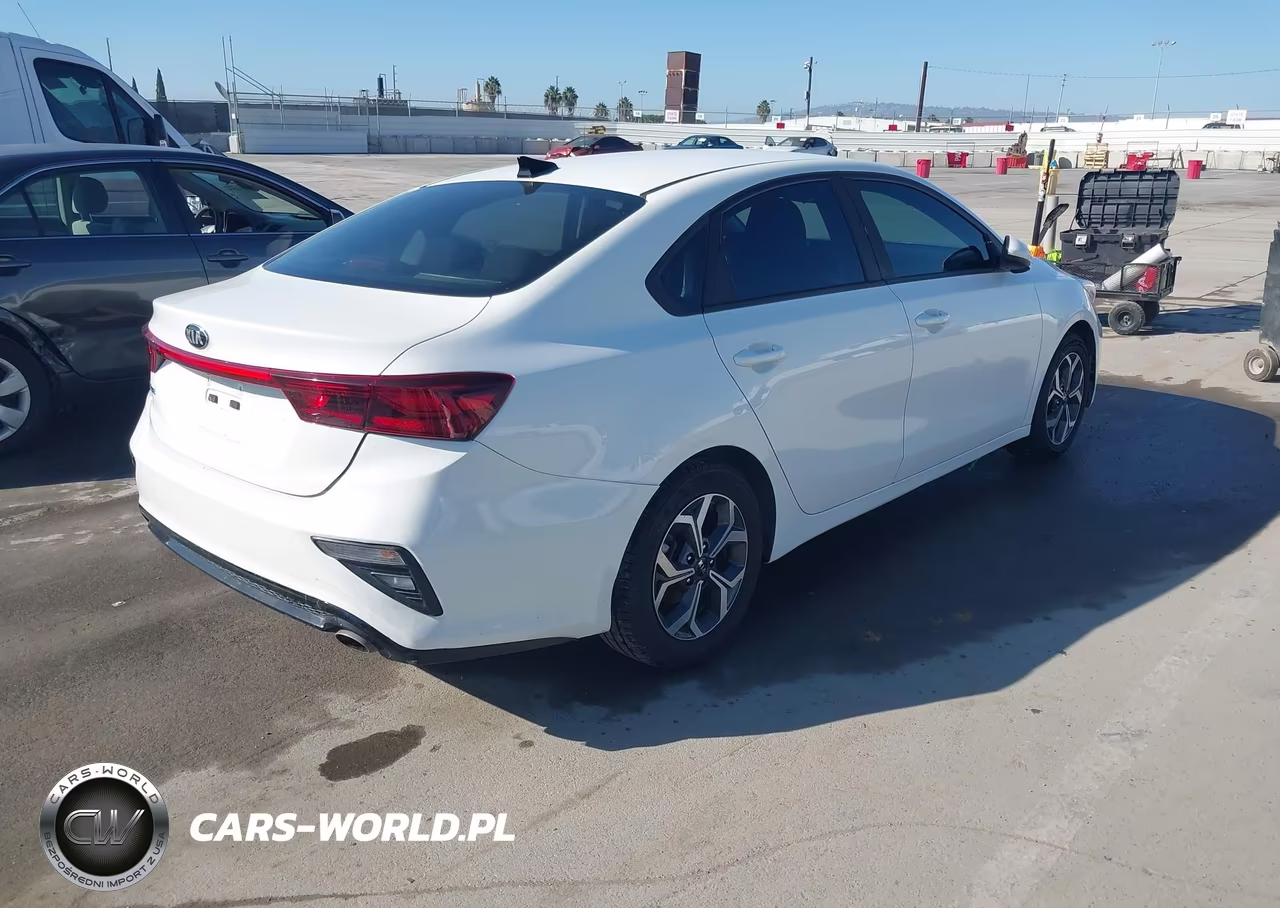 2020 Kia Forte Lxs VIN:3KPF24AD6LE191853 - 4